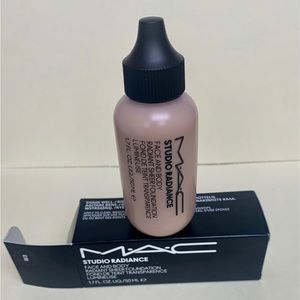 MAC Studio Radiance FACE AND BODY Foundation W3 1.7 oz New in Box.